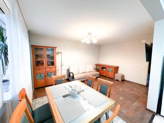 Best Location 2 Bedrooms - 4