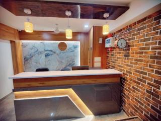 Hotel Nobel Inn - Ahmedabad - 5