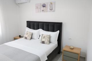 Stylish 2BR Retreat Near the Beach - Sarandë - 2
