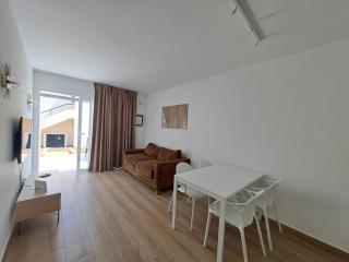 HomeForGuest Apartamento 15 con terraza y piscina en Corralejo - Corralejo - 3
