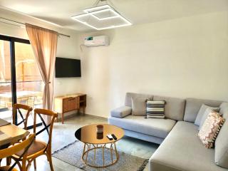 Stylish 2BR Retreat Near the Beach - Sarandë - 6