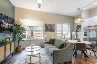 Tasteful Condo Walking Distance to French Quarter - New Orleans - 0