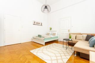 Airport Shuttle 3BDR Multibedroom Suite by NW - Budapest - 6
