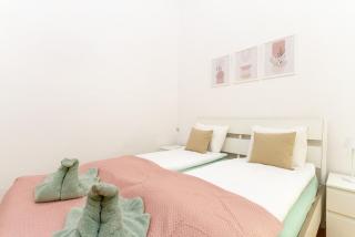 Airport Shuttle 3BDR Multibedroom Suite by NW - Budapest - 7