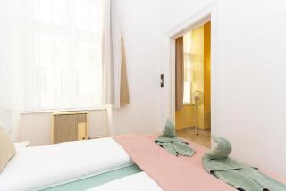 Airport Shuttle 3BDR Multibedroom Suite by NW - Budapest - 3