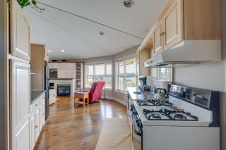 Panoramic Views Hillside Millersburg Studio - Millersburg - 2