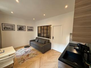 APPARTEMENT CONTEMPORAIN RÉPUBLIQUE - TEMPLE - Parijs - 0