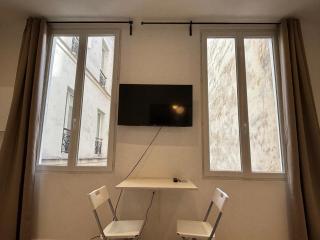 APPARTEMENT CONTEMPORAIN RÉPUBLIQUE - TEMPLE - Parijs - 4