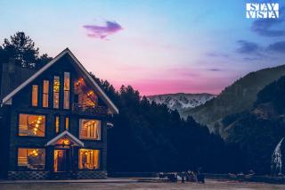 StayVista at Frozen Fall - Tangmarg with Breakfast Included - Gulmarg - 0
