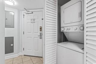 Spacious Luxurious 2B2B Ocean View Condo Sleeps 8 - Myrtle Beach - 8