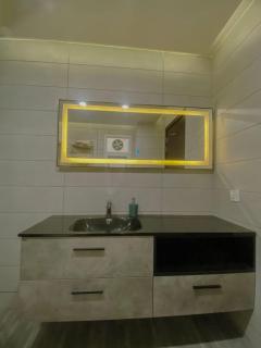 01 BHK CONDO IN FRONT OF CENTORUs - Islamabad - 4
