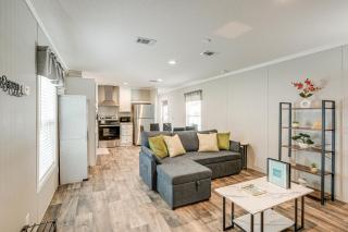 Sleek Home Near Downtown Lakeland with Yard! - Lakeland - 5