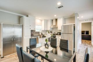 Sleek Home Near Downtown Lakeland with Yard! - Lakeland - 2