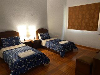 شقه عائلية مؤثثه حي المحمديه جده - 8