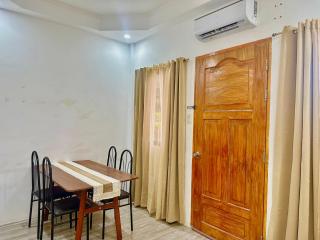 RRJ Bungalow 2 1BR,2AC 4 mins walk to the beach - General Luna - 1