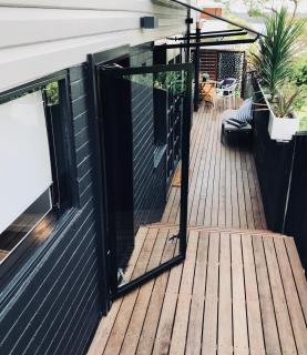 Courtyard Pool Studio Private Luxe Retreat - 4