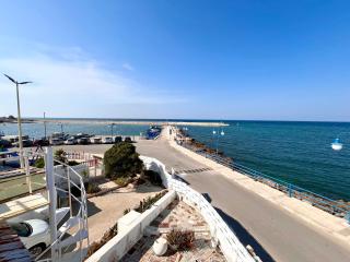 Elegant Seafront Villa - Whirpool, Parking, AC & WiFi - Villanova di Ostuni - 3