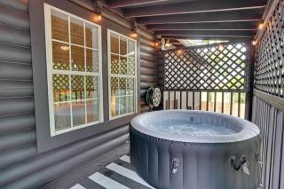 Welcome to The Alpine Luxury Cabin in the City - 8