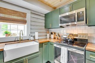 Welcome to The Alpine Luxury Cabin in the City - 5