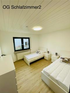 Panoramablick Ferien- und Monteurwohnung OG - Mörlenbach - 5