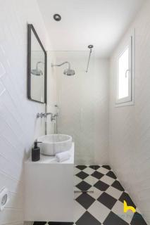 Athenian Retro-Chic Studio, Steps From Kalimarmaro - Athènes - 8