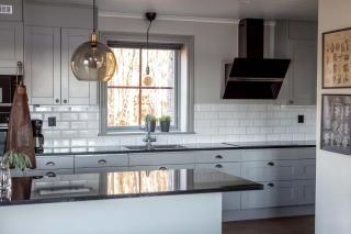 Bergs Gård & Hållsvikens Gård - Västerljung - 2