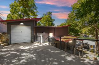 Red Roof Retreat, Dock, No Wake Cove, Fire Pit - Rocky Mount - 2