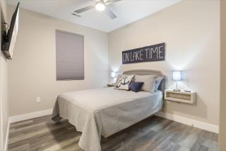 Lake Haven-Luxury Condo, Infinity Pool, Gym - Four Seasons - 2