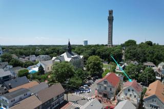 Oasis on Commercial Street w Balcony - Provincetown - 6