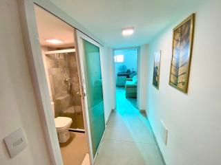 Flats c/ localização privilegiada na ORLA de Atalaia - 2