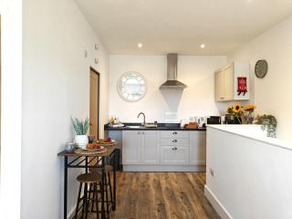 1 Bed in Newport 95453 - Newport - 8