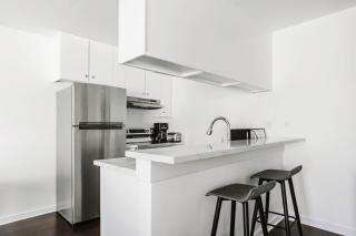 Blueground Mid-Wilshire pool nr retail LAX-1266 - 5