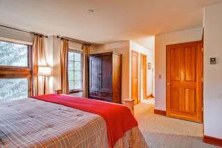 Meadows Townhome A5 by East West Hospitality - 4