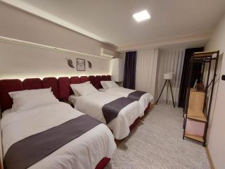 FINDIKZADE SEASIDE FLATS in lively Fatih area very near metro and tourist sights - Istanbul - 3
