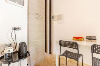 Artistic Urban Apartment - 8