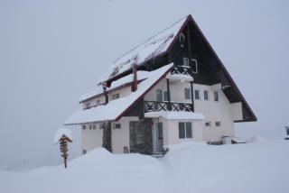 Snow House - 0
