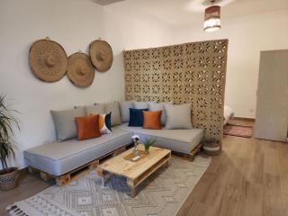 Goga Apartment in Jabal Amman near Rainbow Street - Ash Shumaysānī - 3