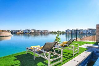 Sophisticated and Spacious 4BD w Private Pool - Indio - 0