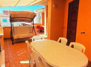 CASA VACANZE trilocale con grande terrazza veranda - Venturina Terme - 0