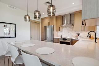 One Riverfront Condo 305 by East West Hospitality - 1