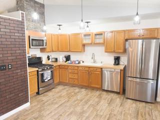 HENDERSON HOME With GREAT AMENITIES - Henderson - 0