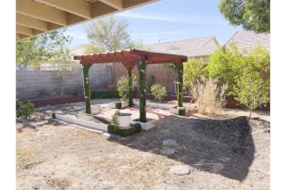 HENDERSON HOME With GREAT AMENITIES - Henderson - 2