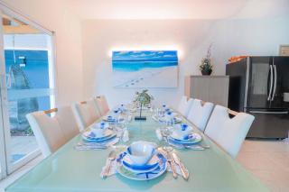 5 Bedroom Modern Villa with Private Pool - Great Location - 3