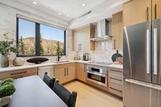 One Riverfront Condo 103 by East West Hospitality - 6