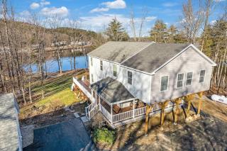 Lakefront Home with Private Beach Access & Hot Tub - Milton - 3