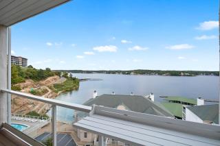 Emerald Bay Overlook Breathtaking Views, Pools - Lake Ozark - 0