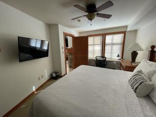 1404 - Two Bedroom Standard Eagle Springs West condo - Solitude - 5