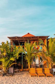 the mompe beach hostal - 0