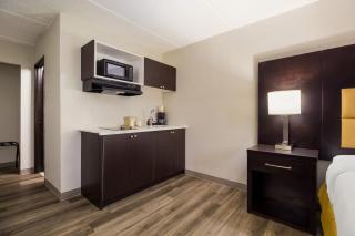 Clarion Pointe Lake Jackson - Clute - Lake Jackson - 2