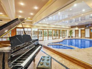 Entire Maggie's Guesthouse - free cinema, pool, spa, tennis court, karaoke, more! - Warrandyte - 0